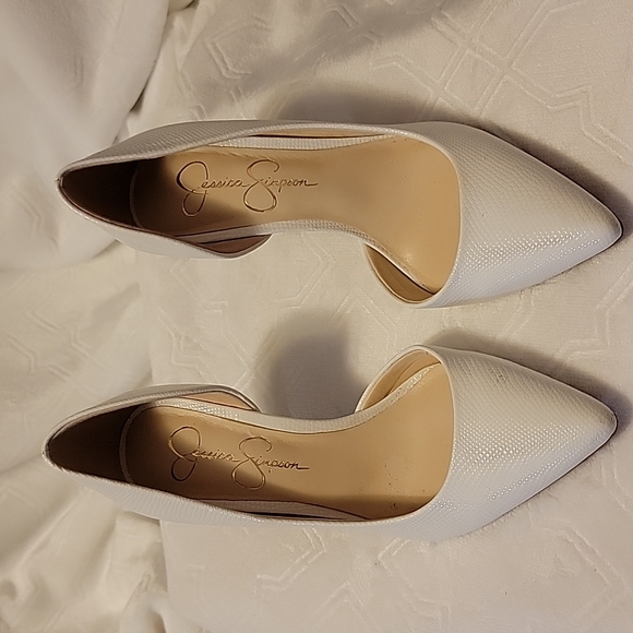 White Heels by Jessica Simpson - Picture 5 of 6